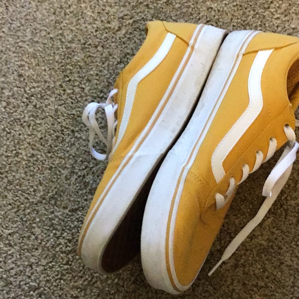 Vans Classic Yellow and White Shoes - Picture 3 of 8